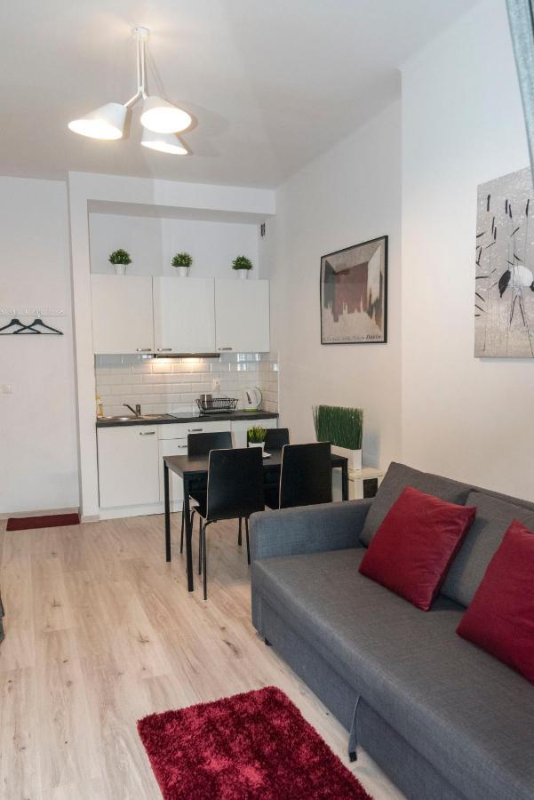 Old Cracow Apartment Mazowiecka 11 Krakow Bagian luar foto